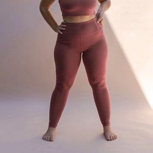 FLOAT Ultralight Legging - Fig - M